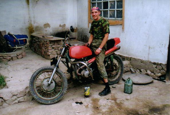 12075 dirt ural.jpg